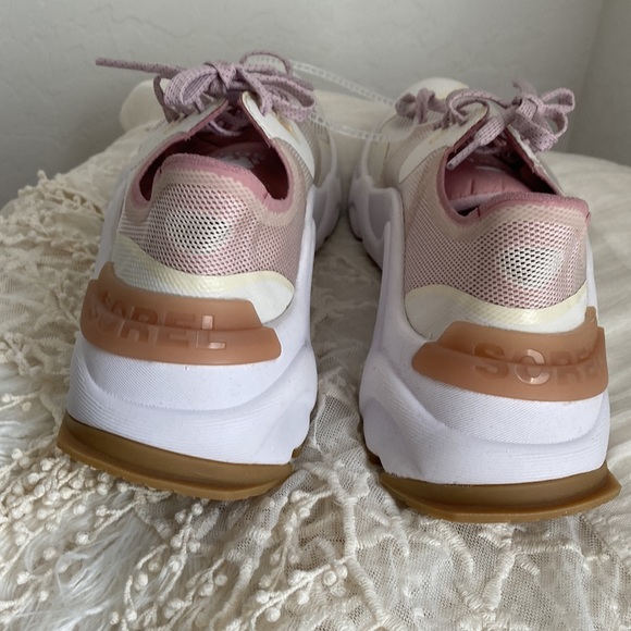 Sorel Kinetic RNEGD Float Shoes - Woman Size 6.5 Color Chalk Pink - Picture 4 of 8
